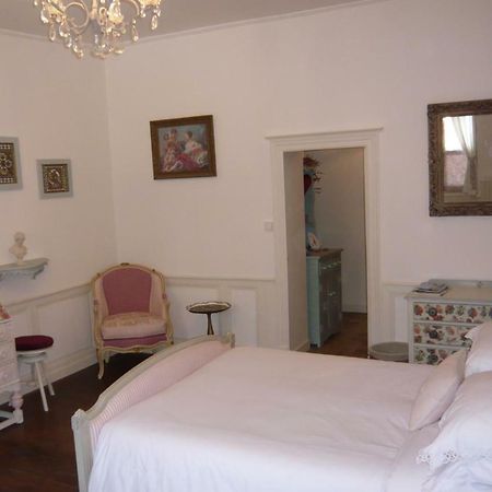 Bed and Breakfast L'Arbre D'Ange Монморийон Экстерьер фото