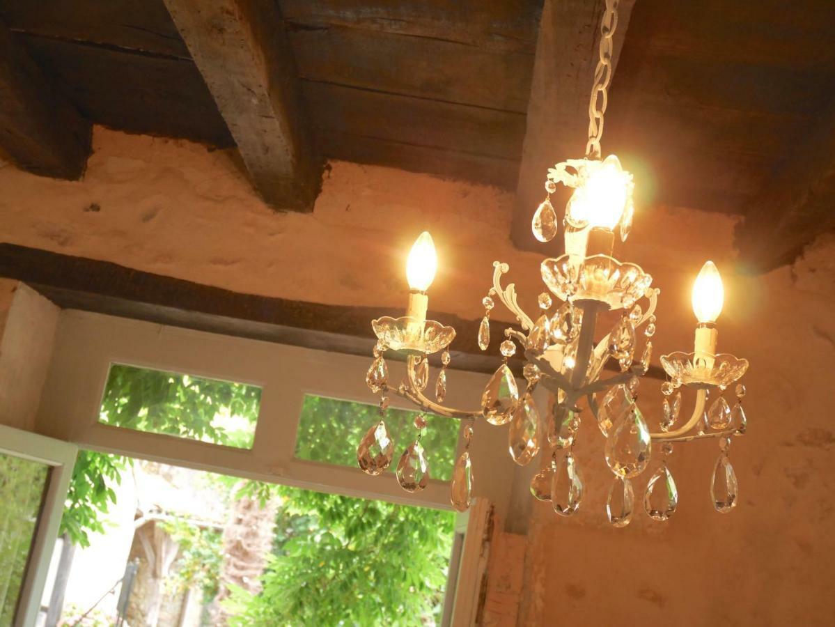 Bed and Breakfast L'Arbre D'Ange Монморийон Экстерьер фото