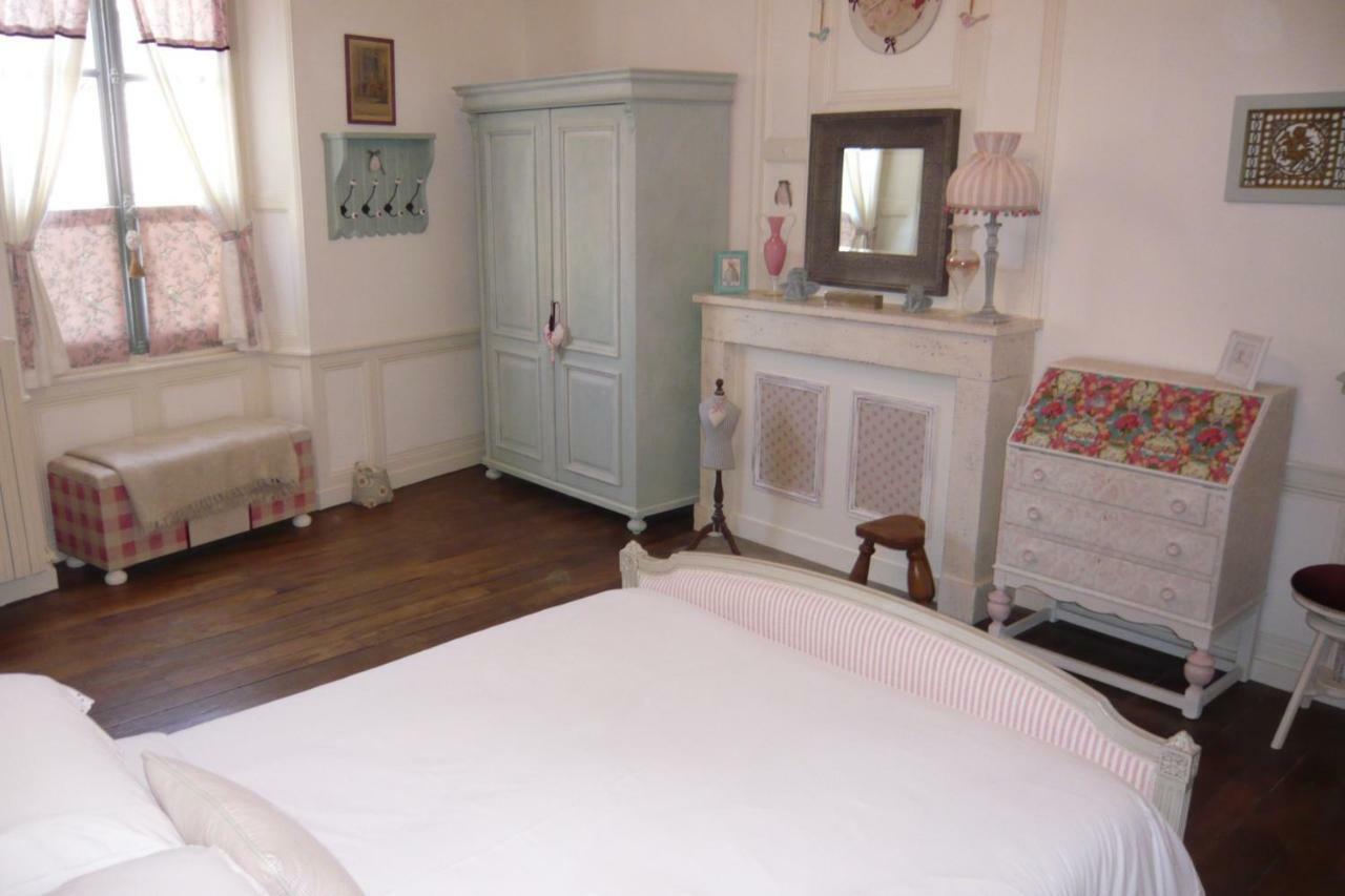Bed and Breakfast L'Arbre D'Ange Монморийон Экстерьер фото